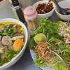 bun bo hue quan cam vietnam